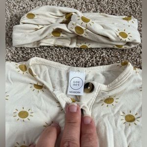 Lou Lou and company “Goldie” knotted baby gown with matching headband